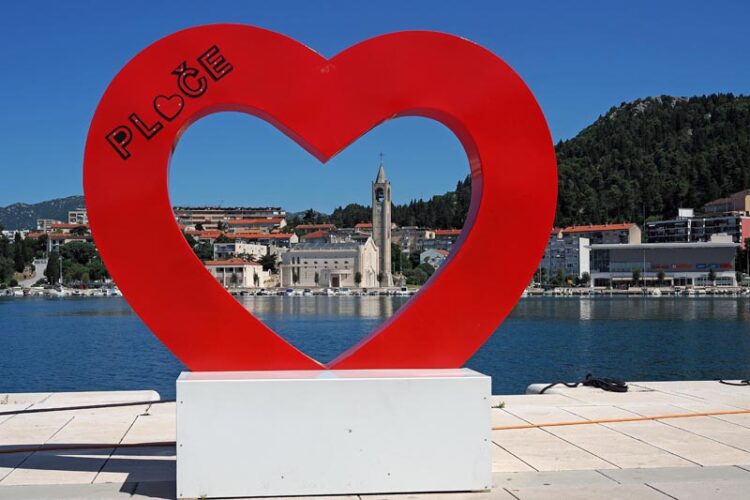 ploče-lifestyle-vikend-izlet-lijepa-naša