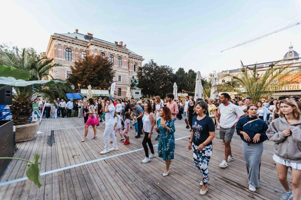 fiesta-latina-festival-lifestyle