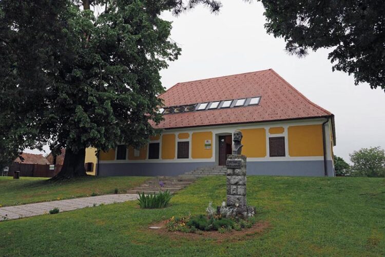 rodna-kuća-petra-preradovića-grabrovnica-lifestyle
